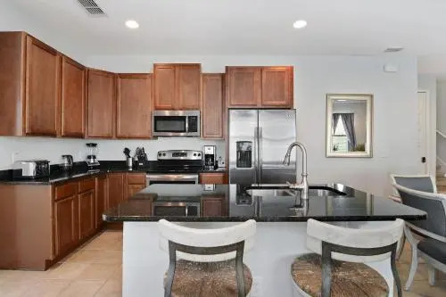 Eight Bedrooms with Pool & Spa 481