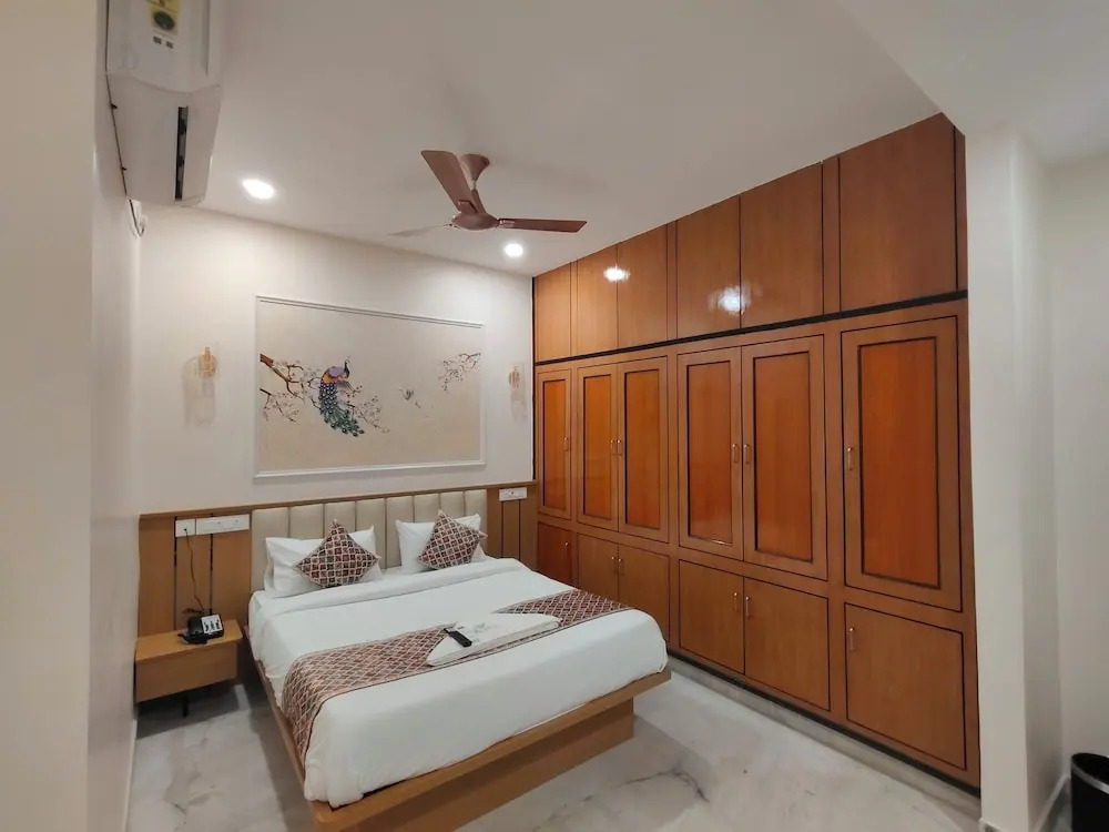 The Itihas Business Hotel
