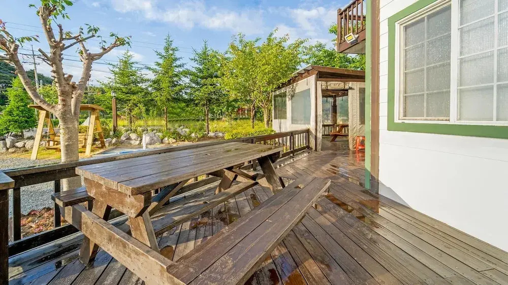 Gangneung Hayanwood Pension