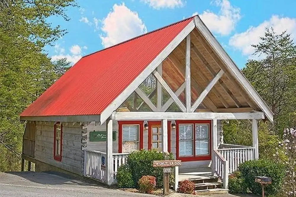 Adorable Shut'er Inn 1 Bedroom Cabin