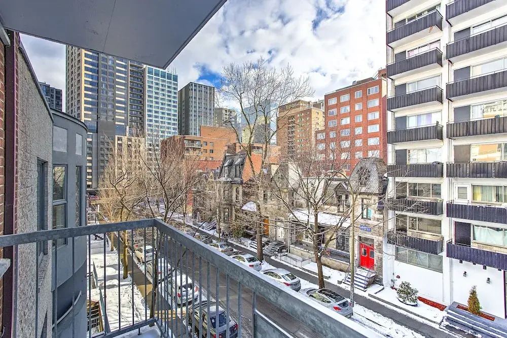 Destination Stays McGill Plaza DT MTL