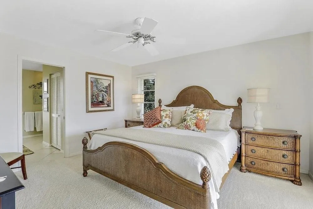 Plantation Home #12955 3 Bedrooms 2 Bathrooms Home