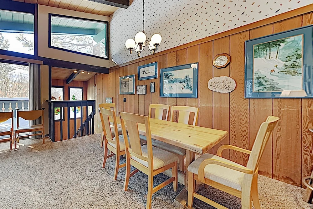 Chateau Sans Nom #11 W/ Indoor Pool, Spa & Sauna 4 Bedroom Condo