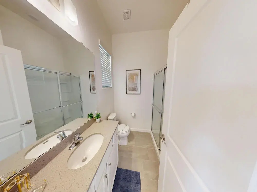 Bernie Pool Home 8 BED