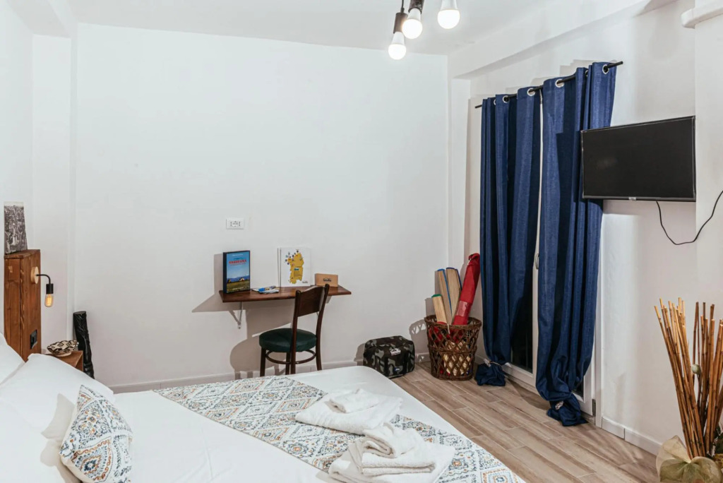 Room Tiu Bainzu - In Boutique Apartment-Stanza Tiu Bainzu