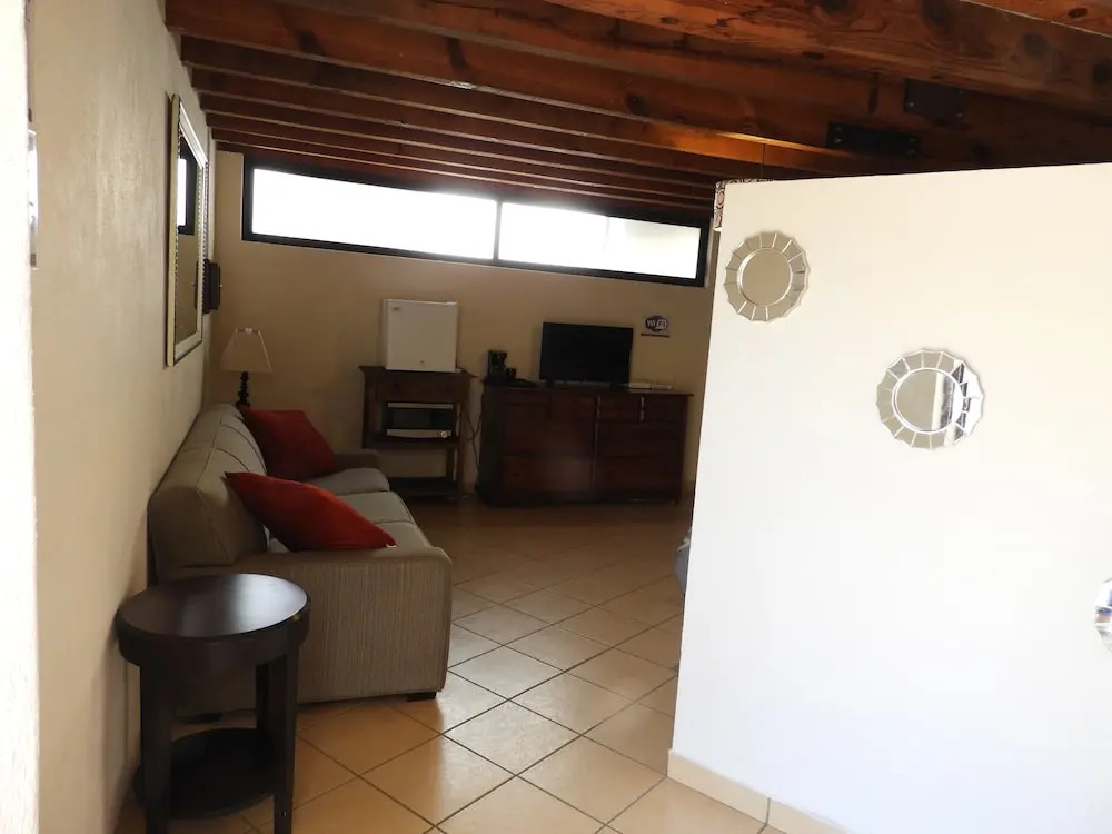 El encanto de Valenciana Studio & garage