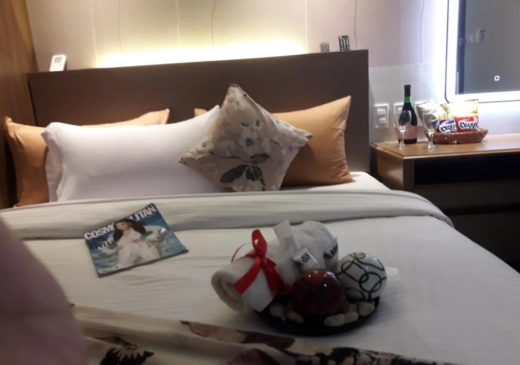 Red Mango Suites