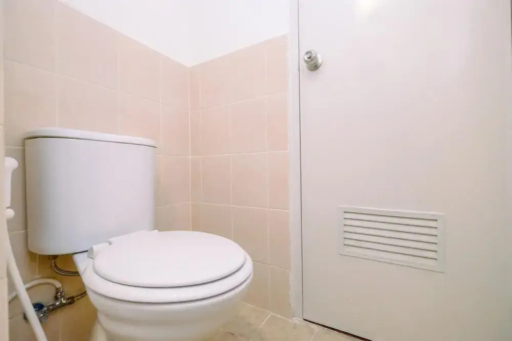 Modern Look 2BR at 28th Floor Podomoro Golf View Apartment