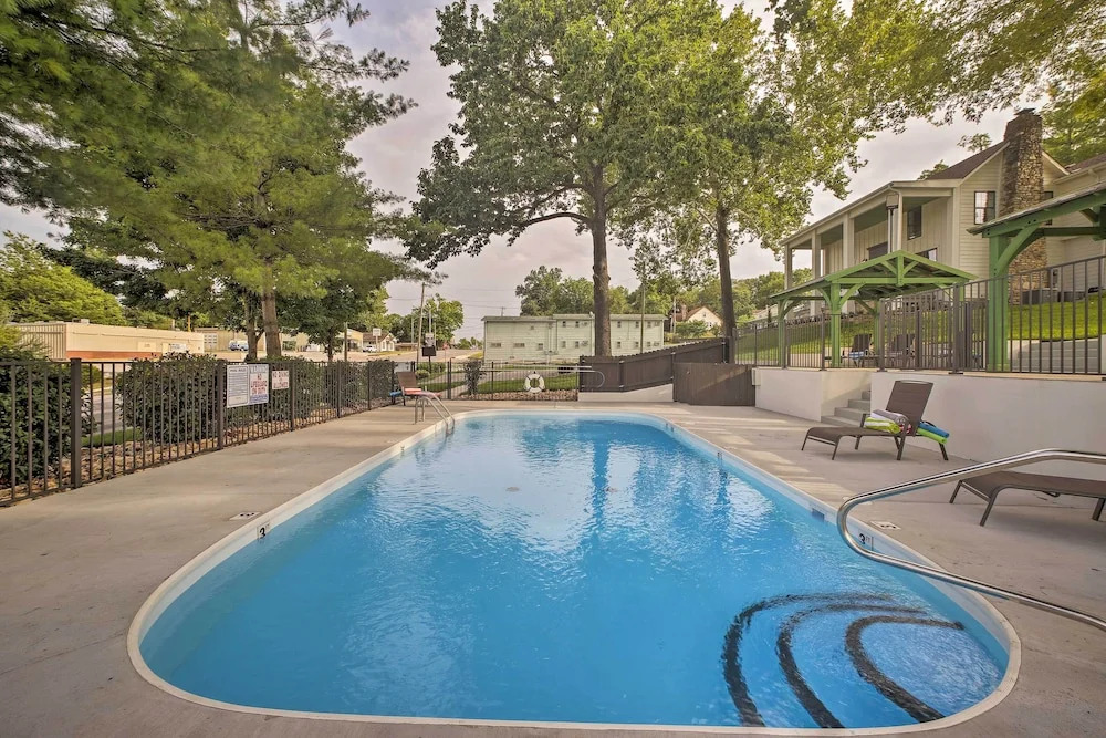 Walk to Branson Landing! Dtwn Home w/ Pool Access