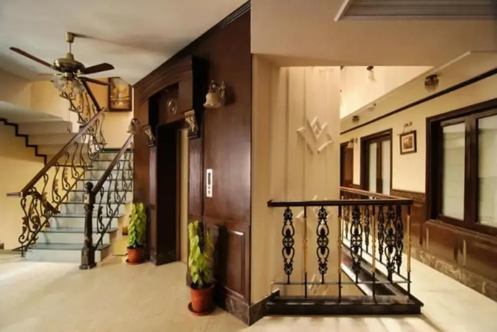 Greenleaf Apartment And Suites, Kalkaji