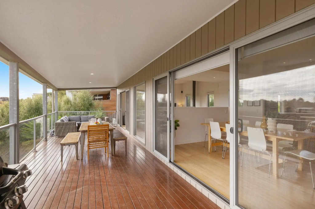 Saltwater Breeze Retreat