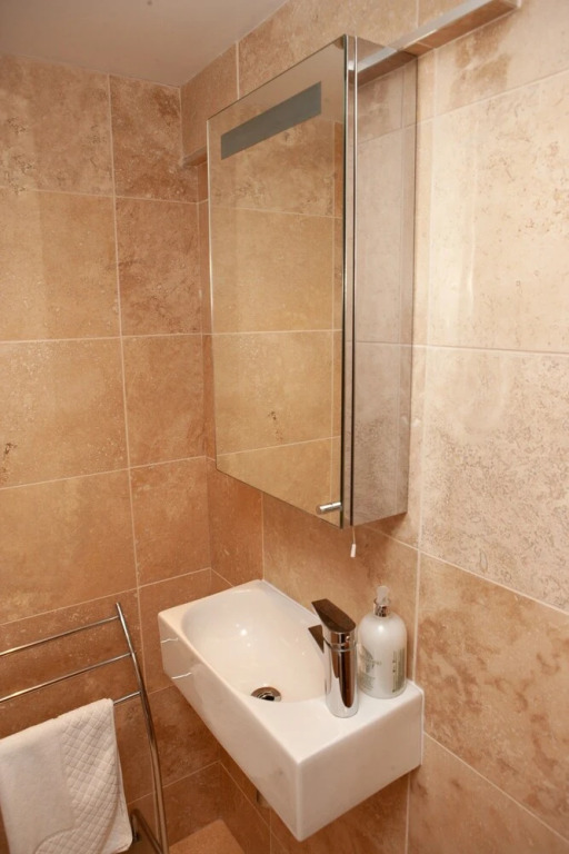2 Bedroom House Near the Downs Bristol