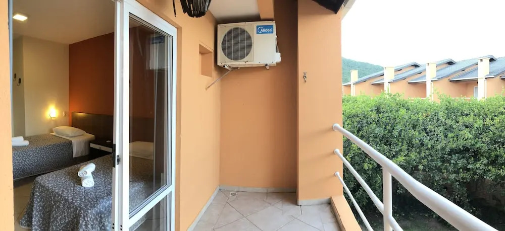 Costa Allegra Ingleses Residence