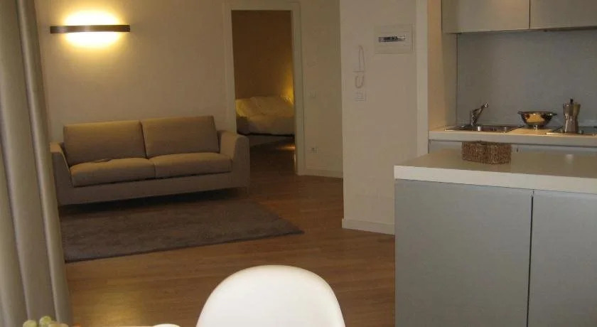Home 15 Residence Hotel