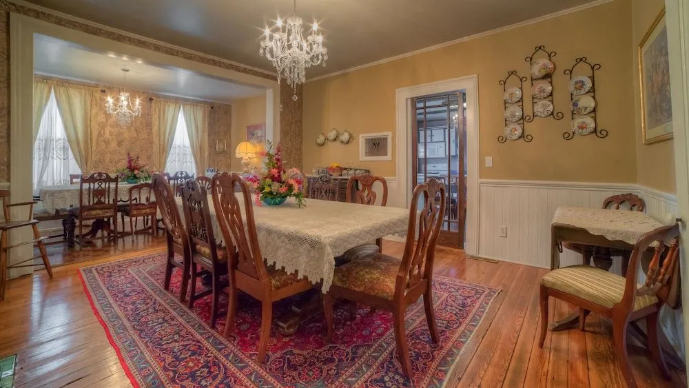 Blue Ridge Inn Bed & Breakfast