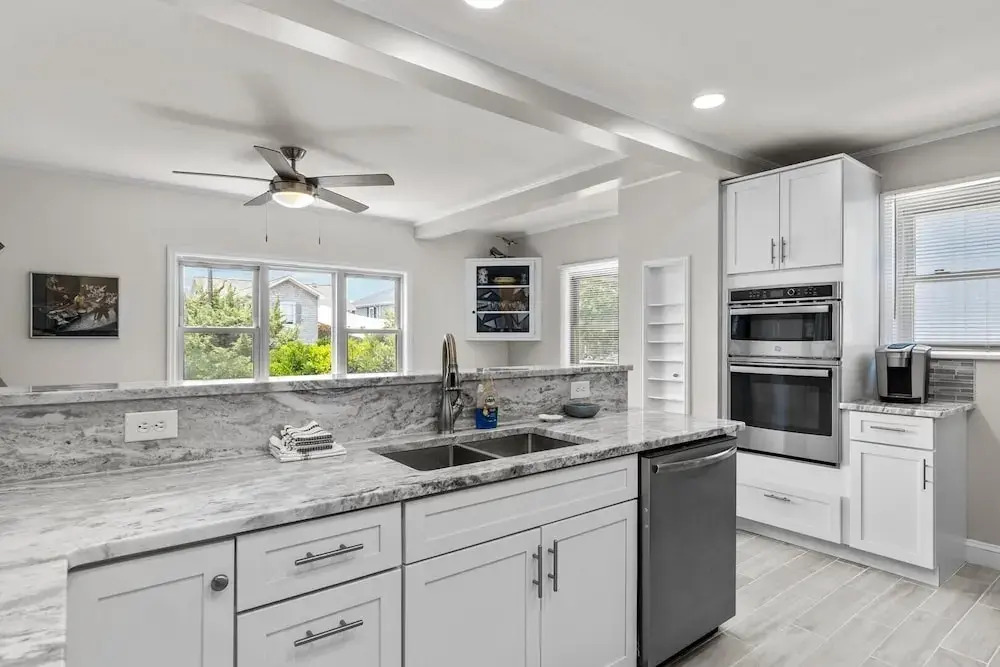 The Gray Whale Cottage 2 Bedroom Home by RedAwning