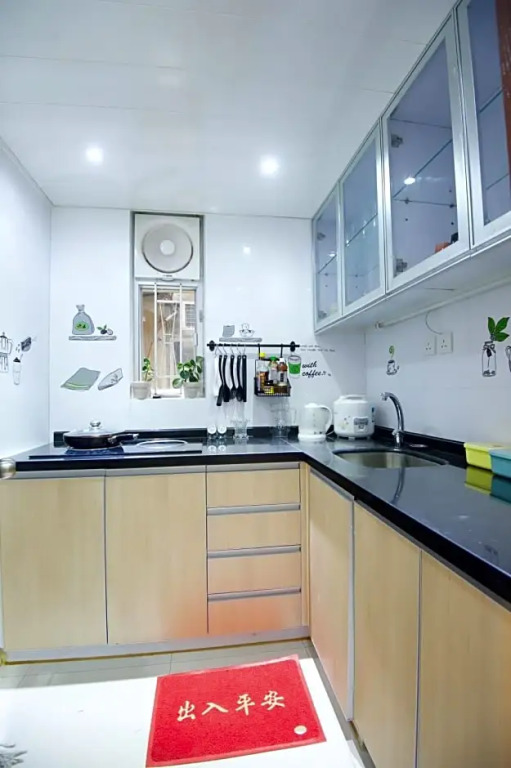 WC Downtown 3-bedroom Apartment MTR Downstairs 14C