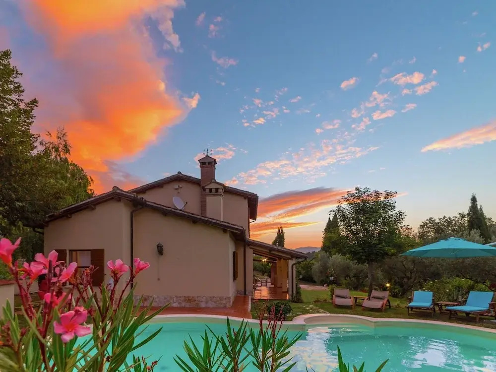 Gorgeous Villa near Spoleto with Swimming Pool