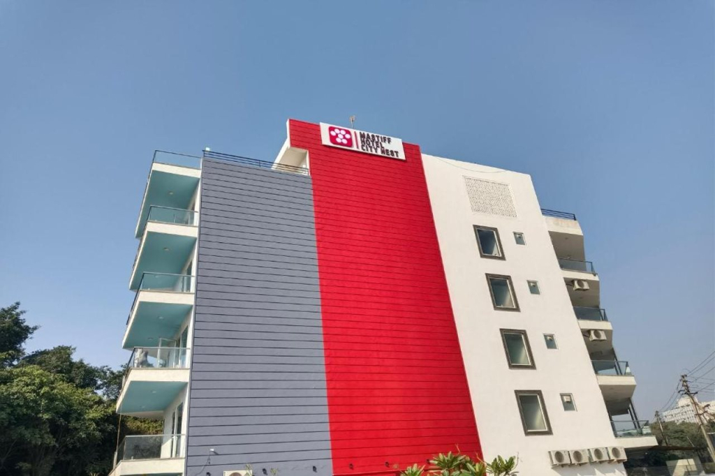 Inde Hotel Golf Course Extension, Gurgaon