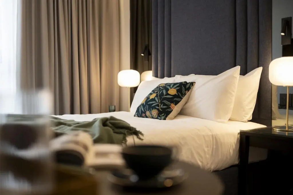 The Hobson Cambridge by Adina
