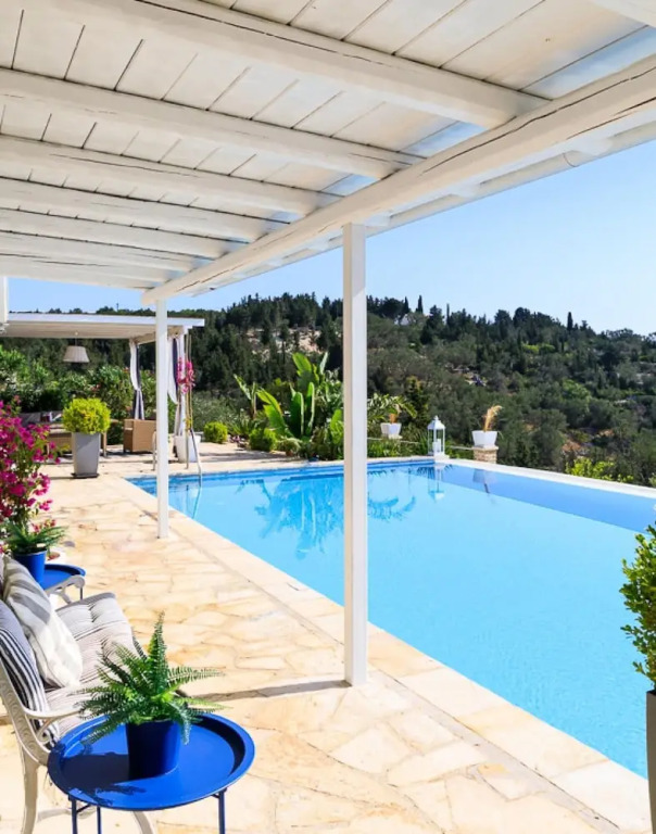 Juniper House - Charming 3 bed Villa With sea View