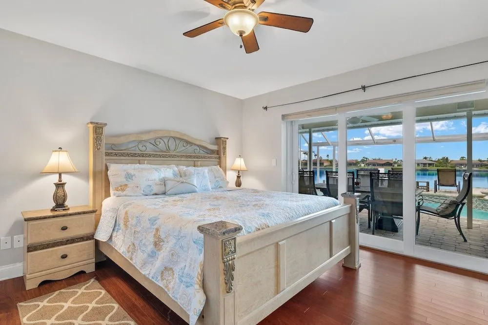 Luxurious Villa, Water Views, Heated Pool and Spa - Villa Lakeside Lookout - Roelens