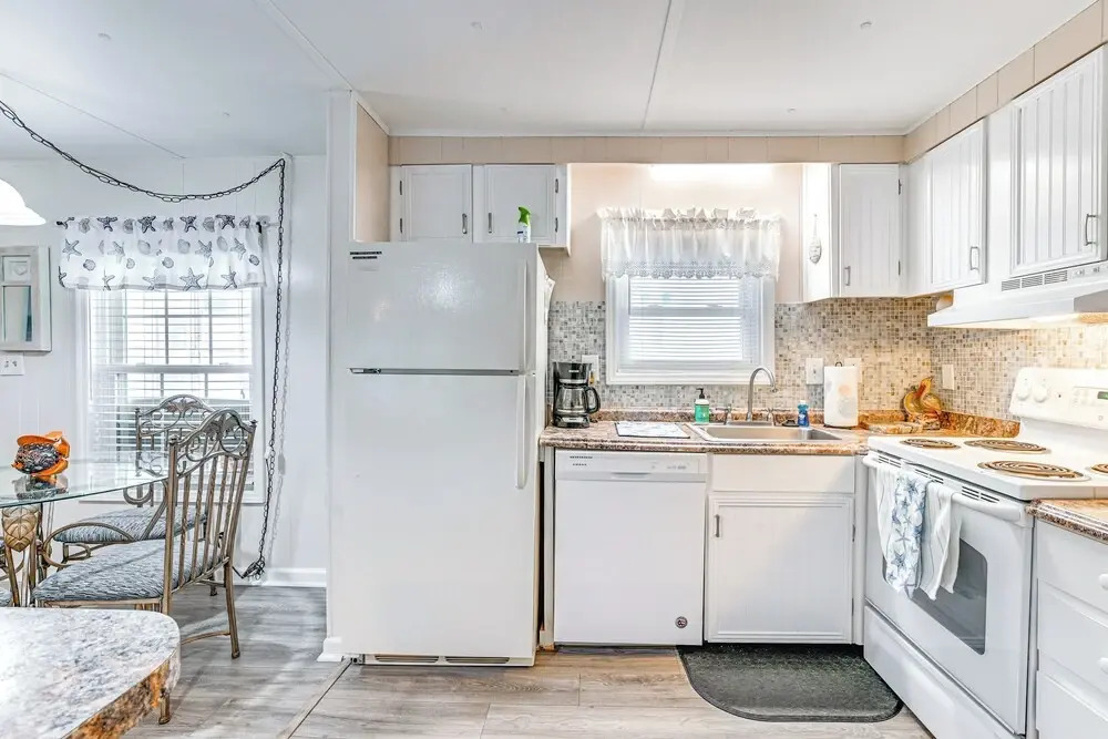 1/2 Mi to Ocean: Surfside Beach Resort Home