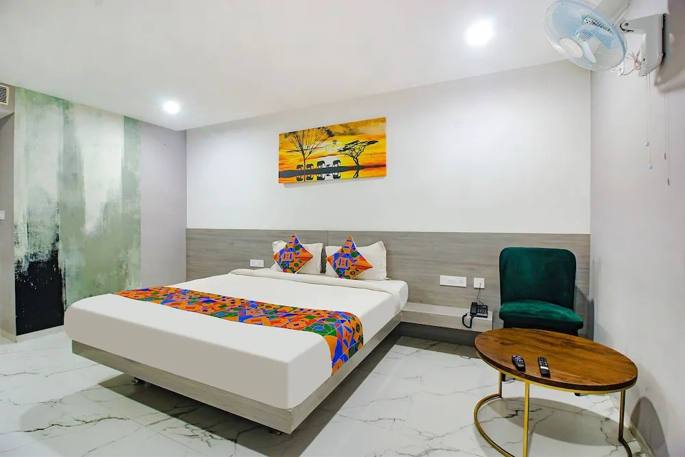 Super Hotel O THE FERN SUITES