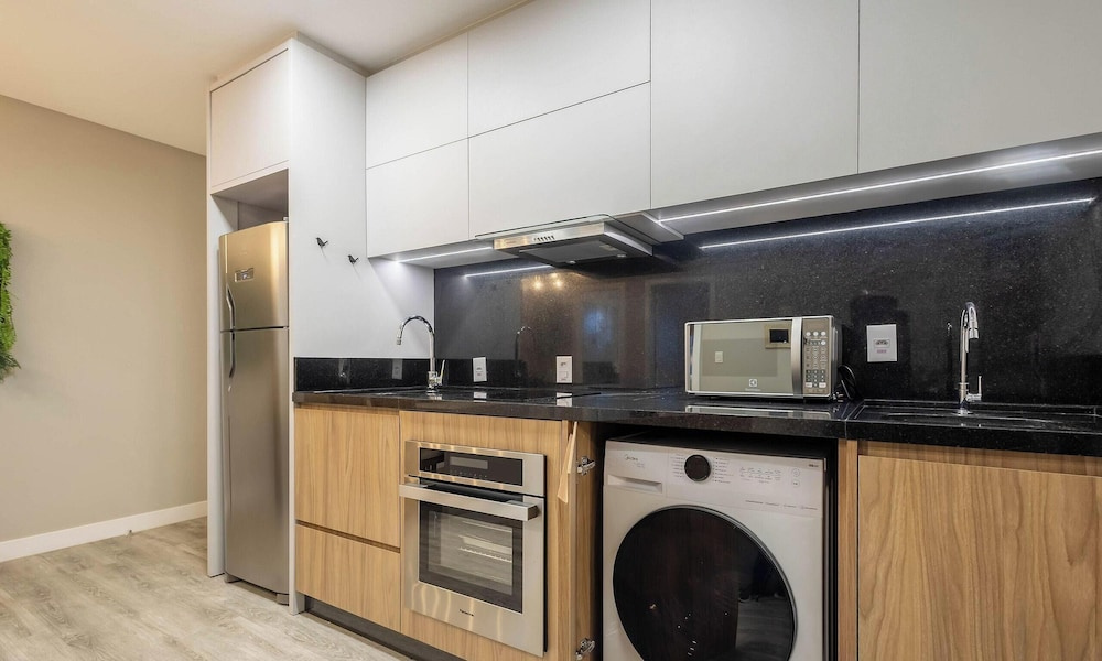 IFT - Ed. Infinity Tower Flat 350m da Meia Praia