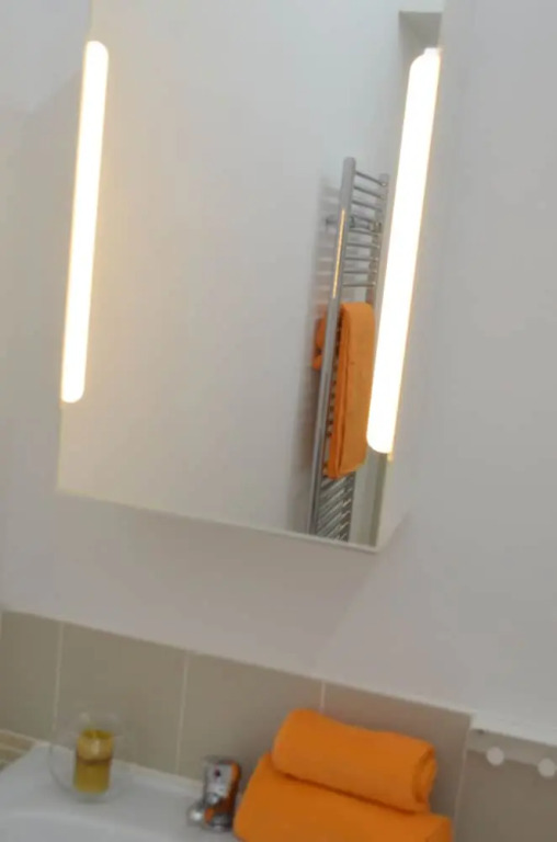 IzzHome Orange