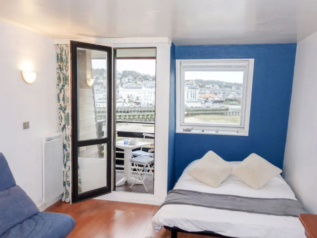 Les Marinas 16503