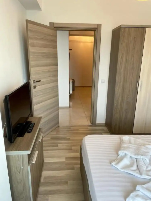 Infinity Summerland Apartment