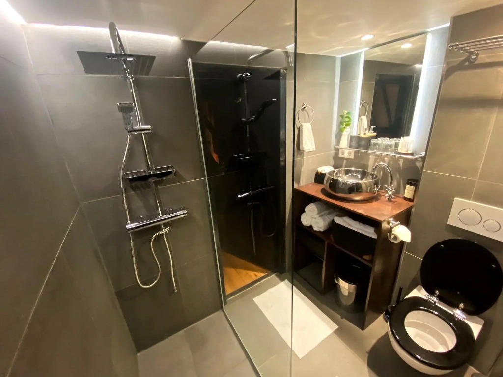 The smallest hotel in Amsterdam