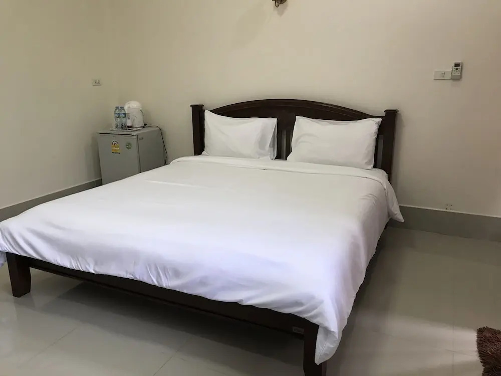 Baan Mek Lom