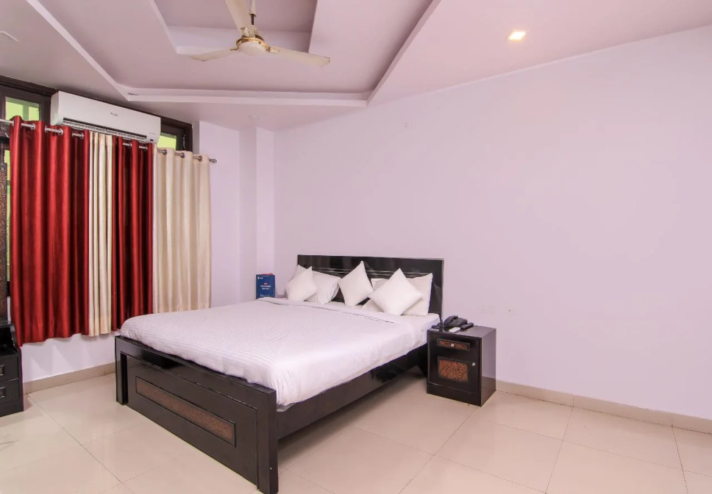Surya Continental Hotel by OYO Rooms