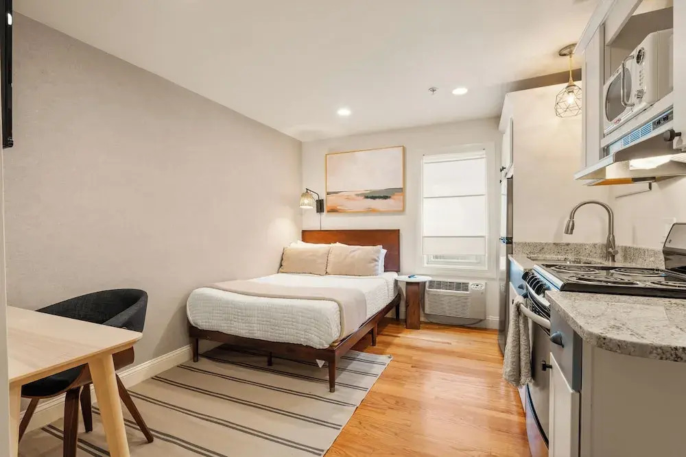 Hygge House Suites