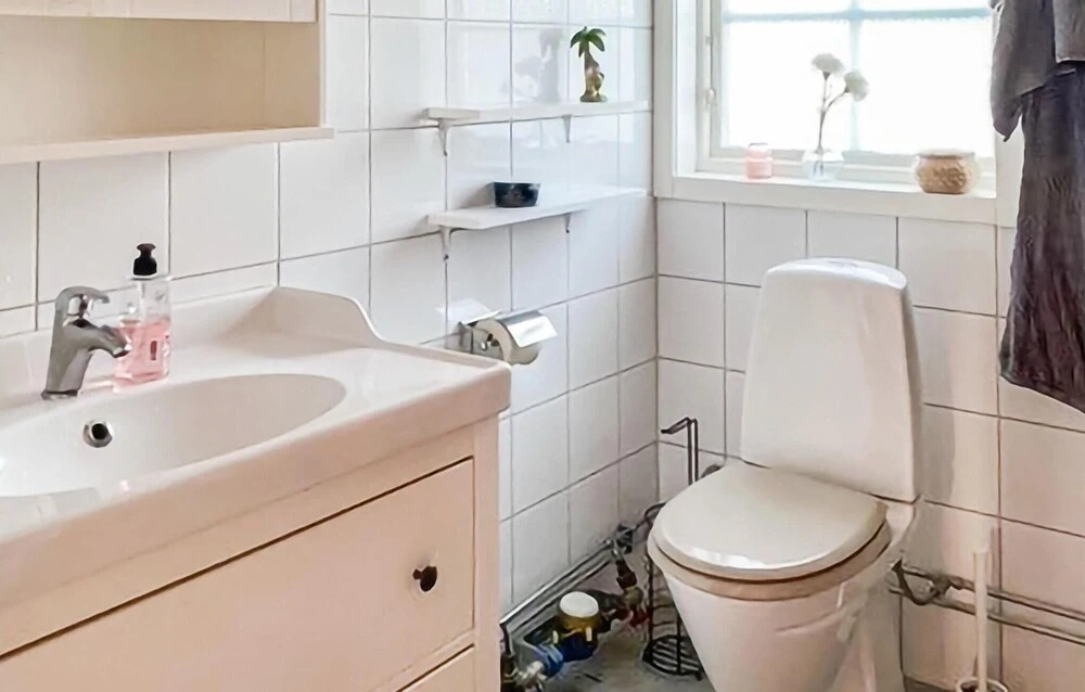 Nice Home in Mönsterås With Wifi, Outdoor Swimming Pool and Heated Swimming Pool