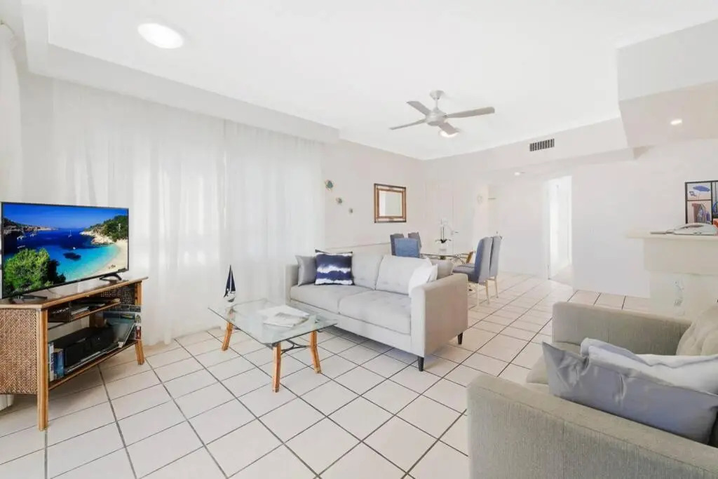 2 Bedroom Alex Unit - Ocean, Pool and Park Views