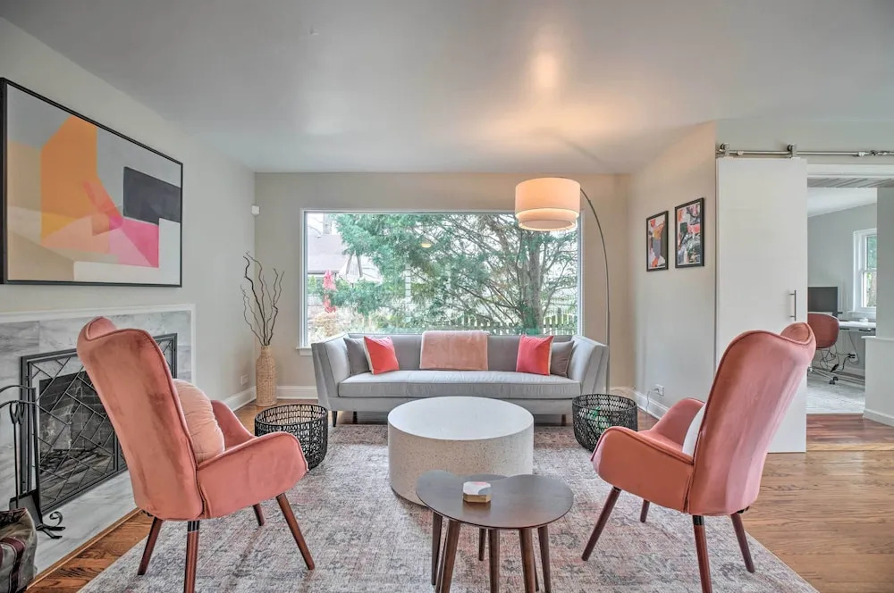Home w/ Office + Yard: 25 Mi to Downtown Chicago!