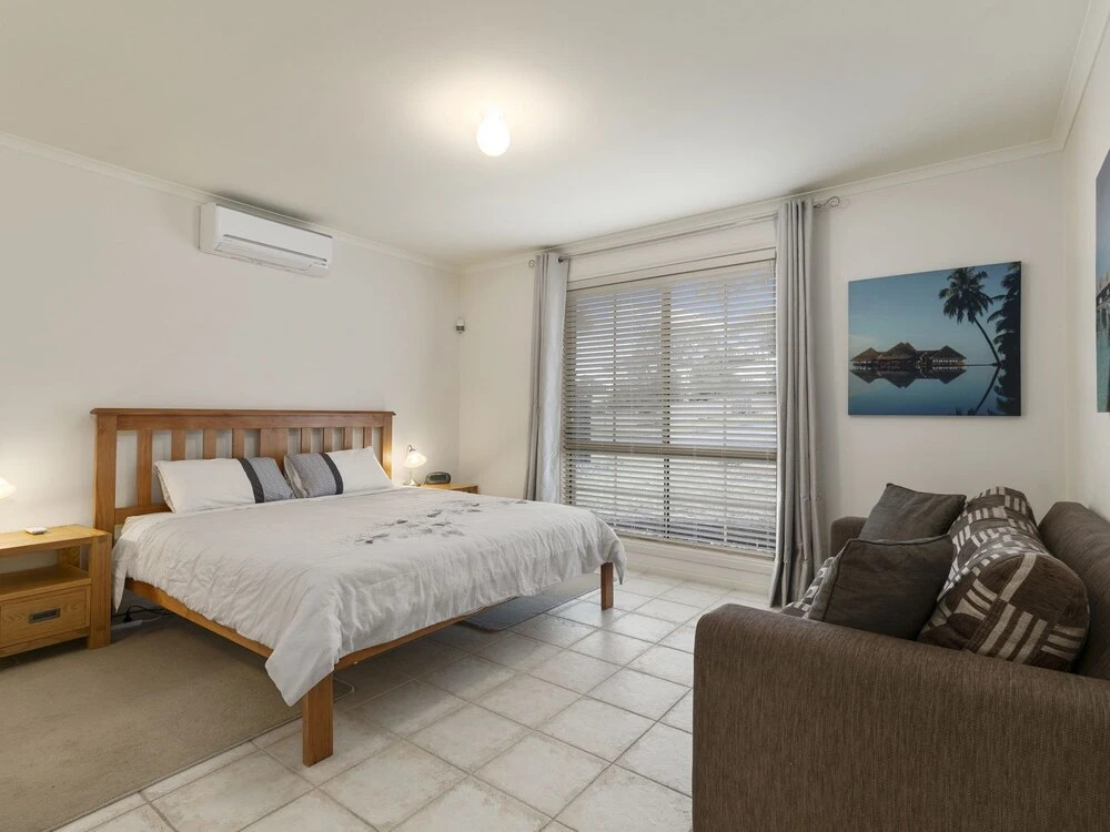Seaholme - Wifi & Foxtel