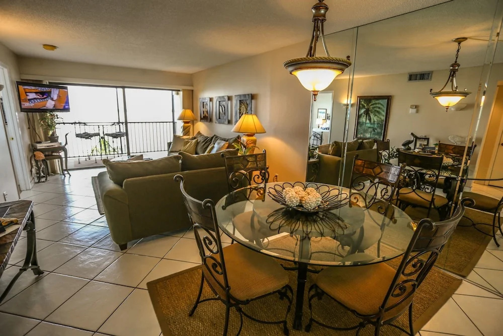 Windward Point 309