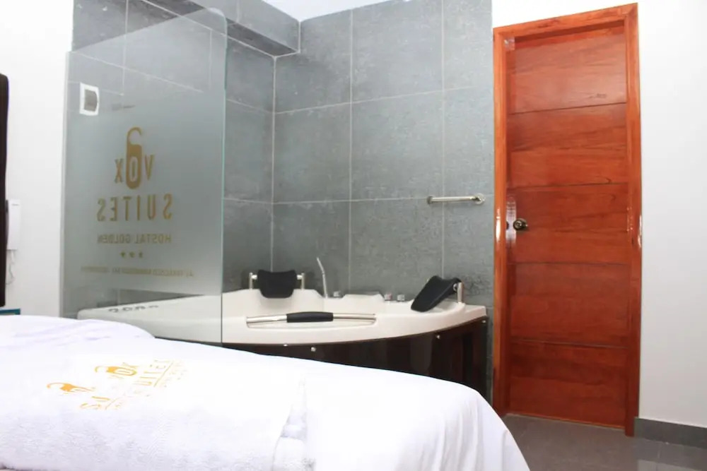 Golden vox hotel suite