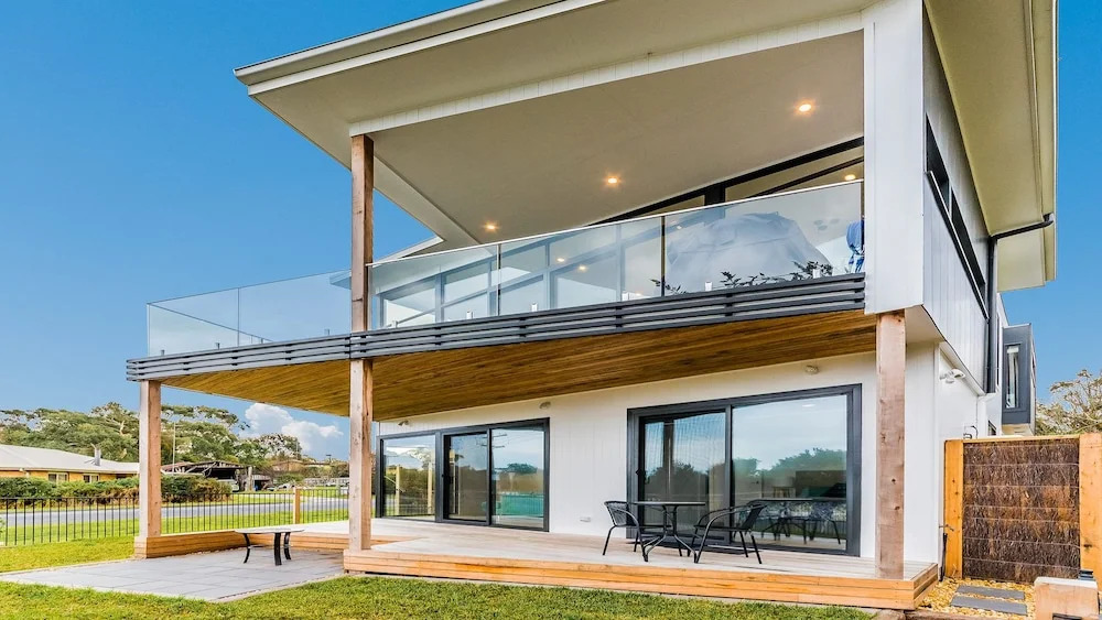 Sweeping Views - Free Wifi & Netflix - PET Friendly