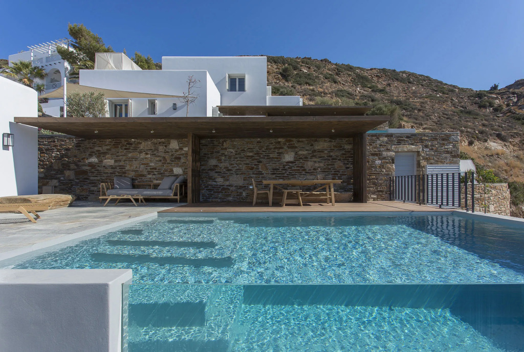 Far Out Hotel & Spa