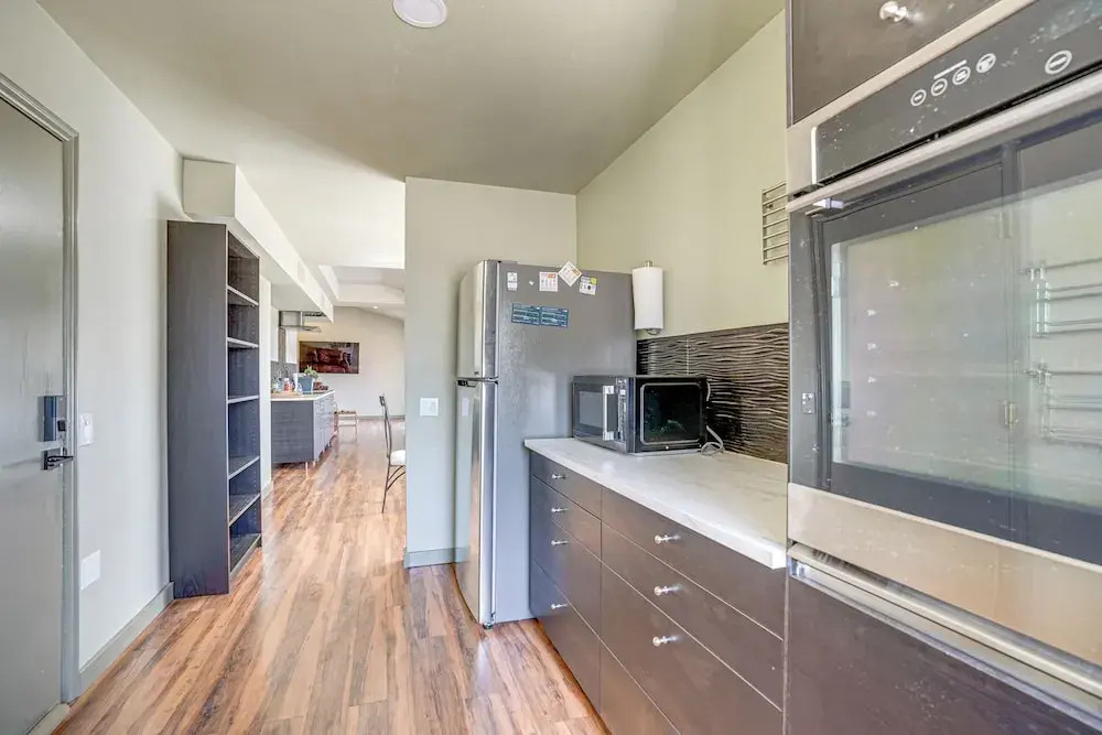 Families Welcome! Dog-friendly Glendale Home