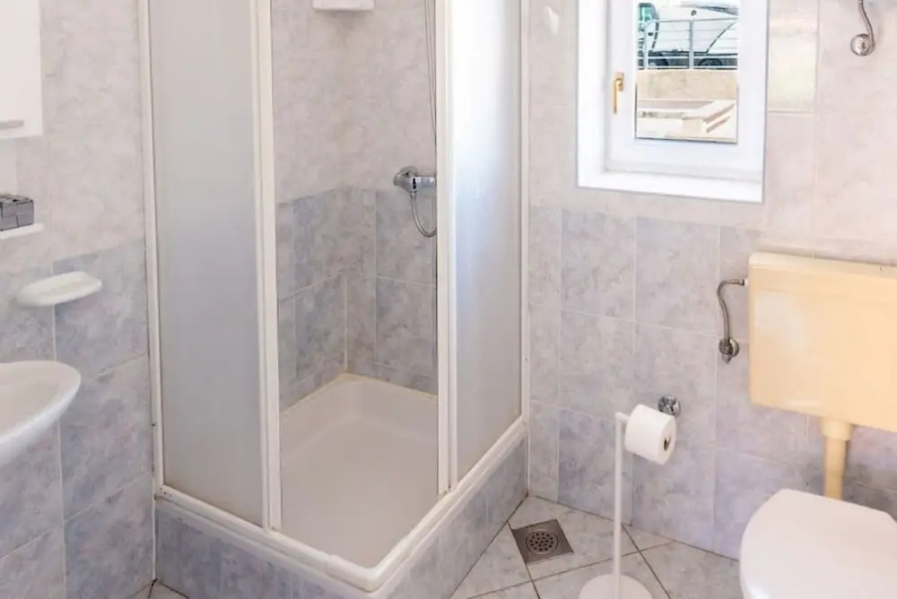 Apartment Luce 2 in Povljana