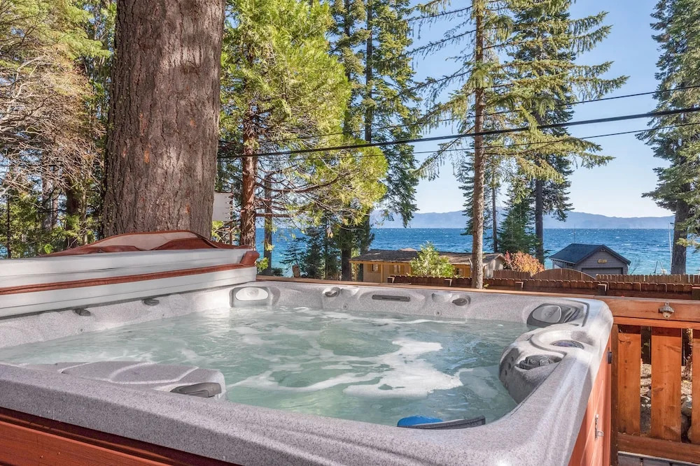 dun Lookin - 4br W/ Hot Tub & Pier, Large Yard 4 Bedroom Cabin