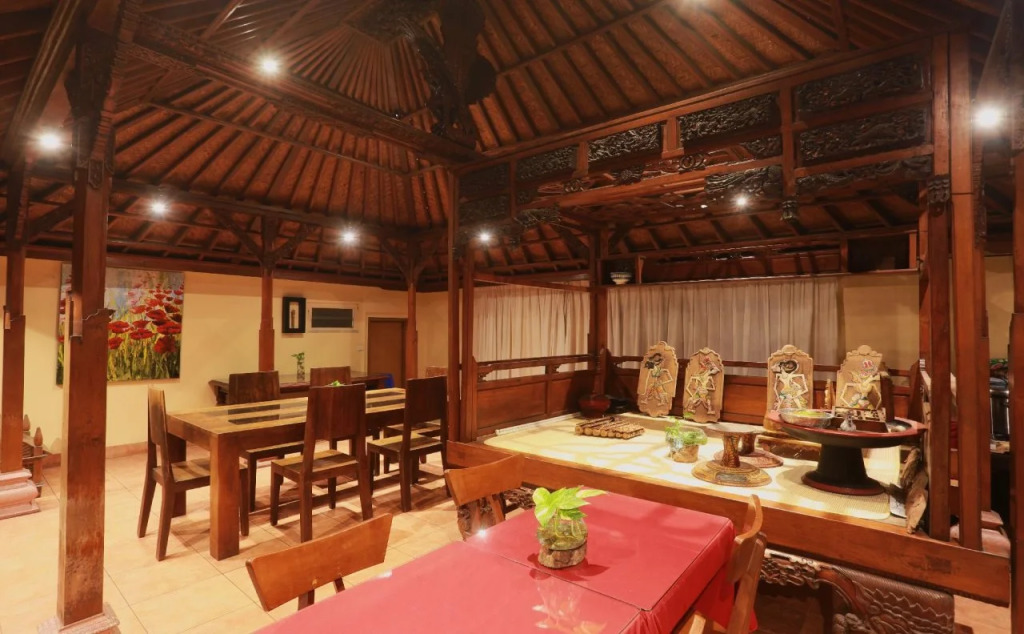 Hotel Intansari