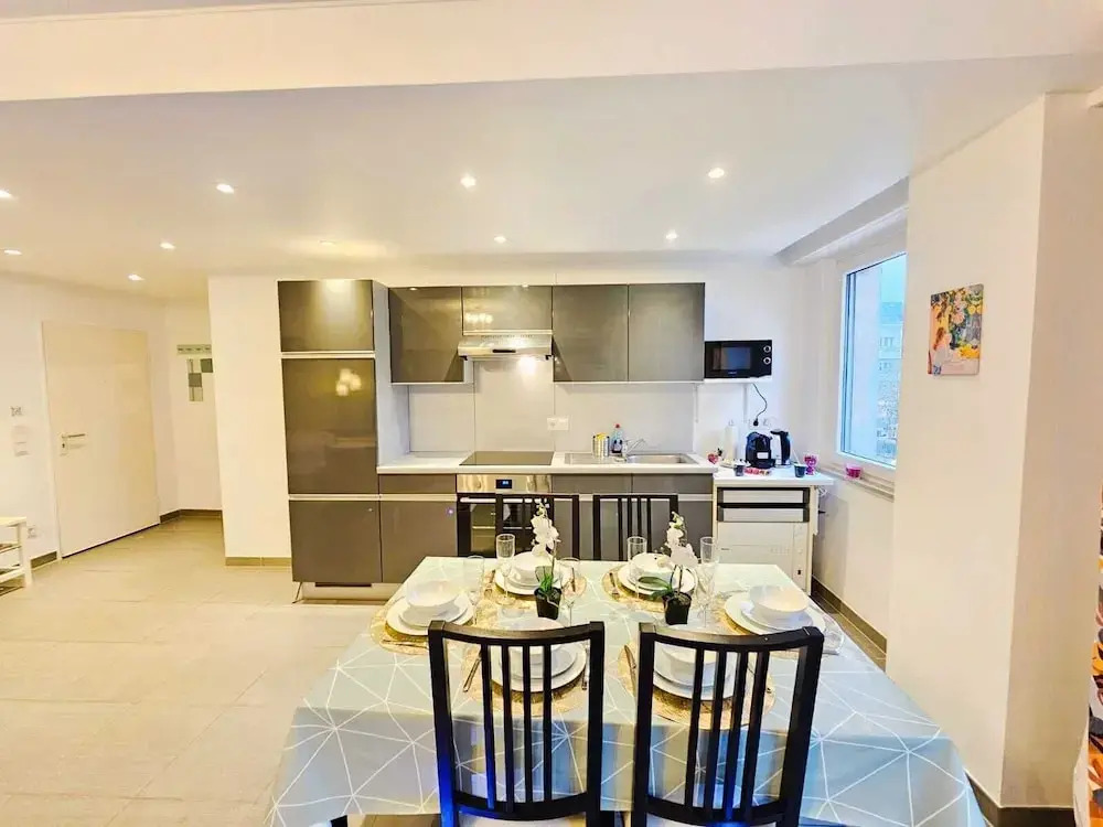 Exceptional 1BR Apartment in center