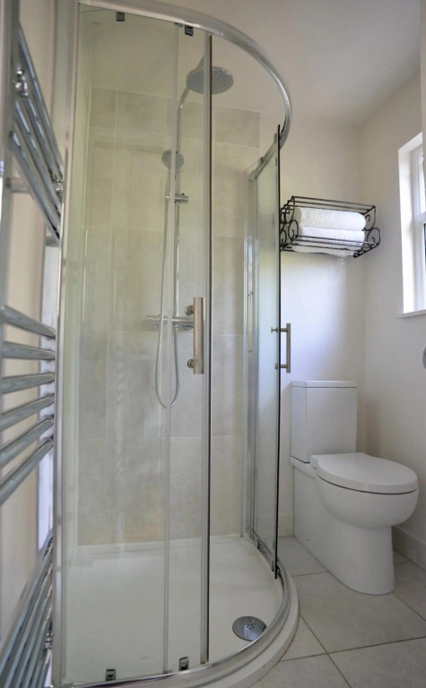Cute self-contained guest room with ensuite and private decked porch in Glastonbury